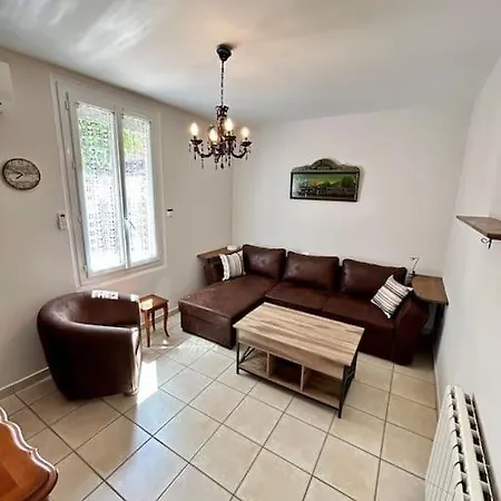 Juchanie Yourhosthelper Ferienhaus Toulon